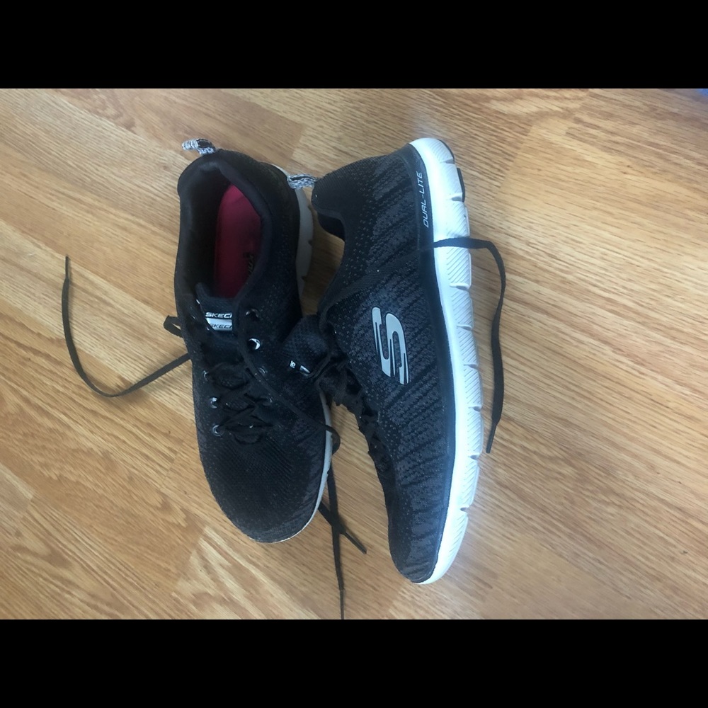 Sketchers Sketch Knit Sz. 10